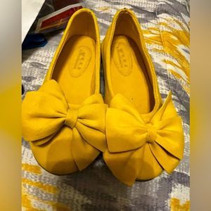 Bow knots Wedding Dress Shoes semi mustard yellow color